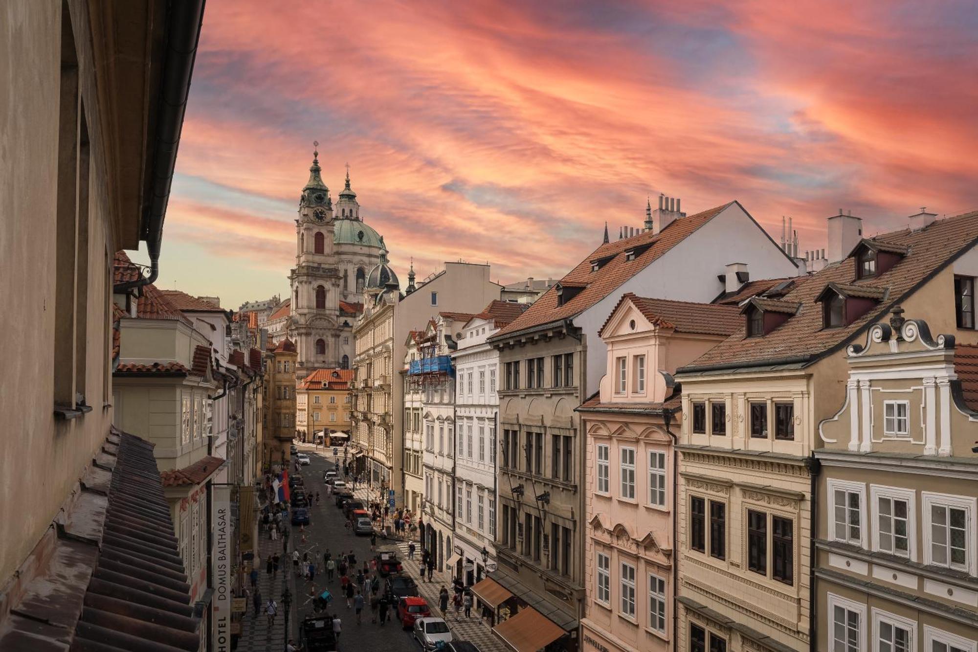 Stylish Gem By Charles Bridge With A Stunning View Praha